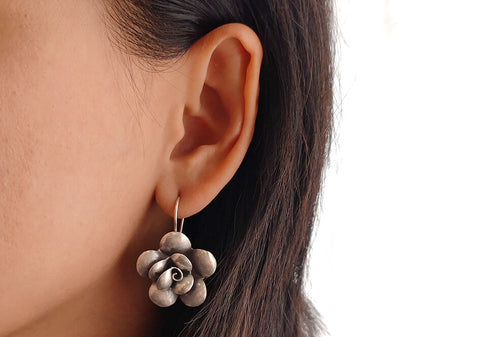 Mawar drop earrings