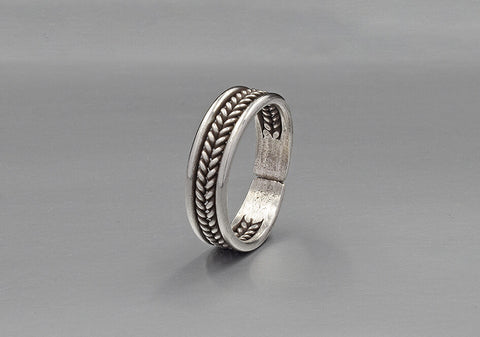 Intertwined Wire Minimalist Ring