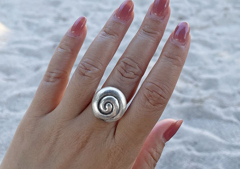 Round Shell Ring