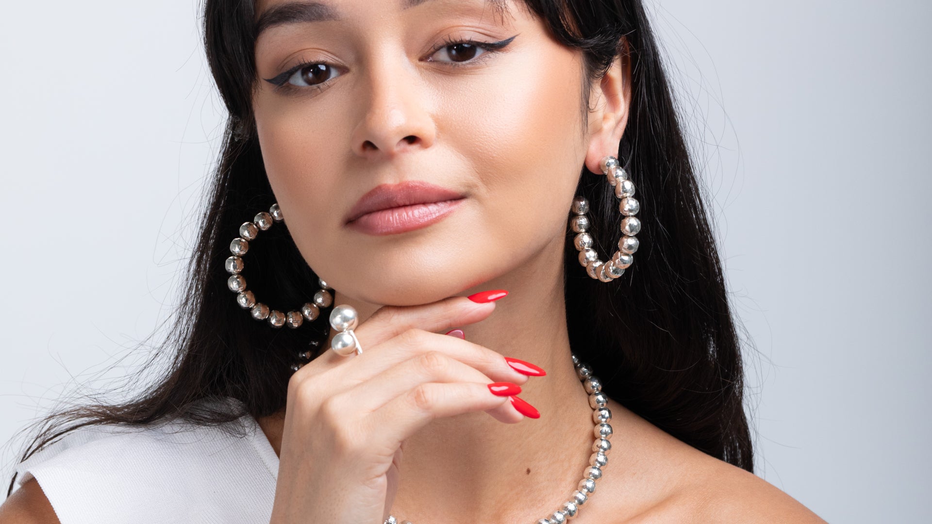 Hill To Street International