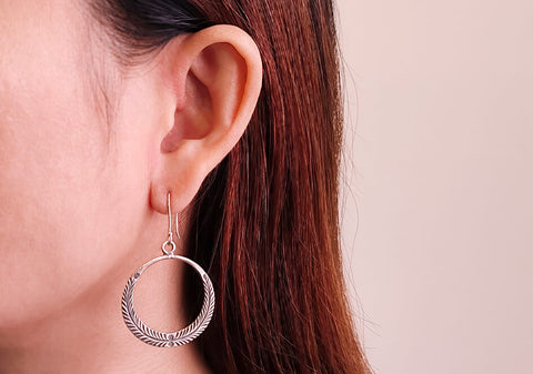 Stamped circle silver earrings