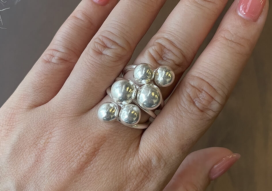 Multi-balls statement silver ring