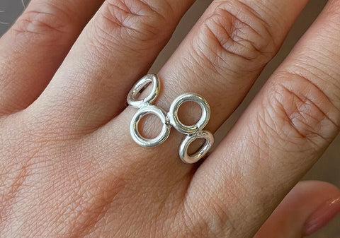 Multi-circle silver ring