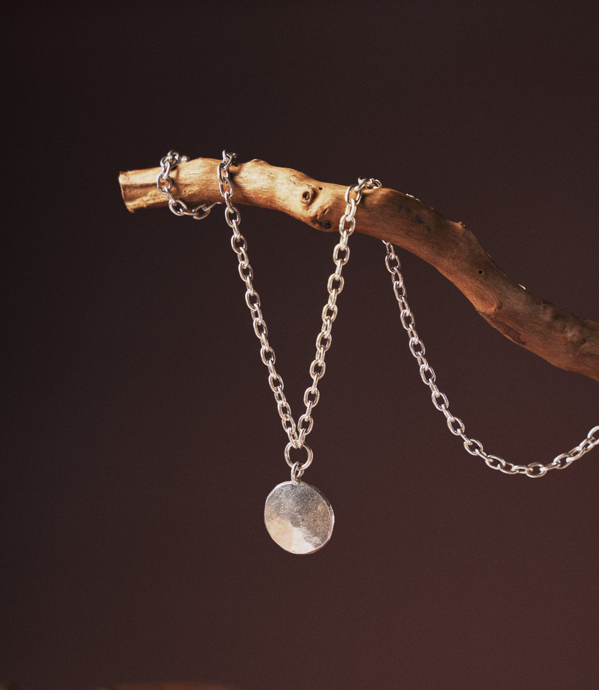 Liri Necklace