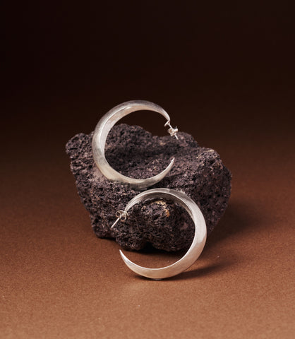 Vedra Hoop Earrings in pure silver with a wide sculptural silhouette, handcrafted by Hill to Street