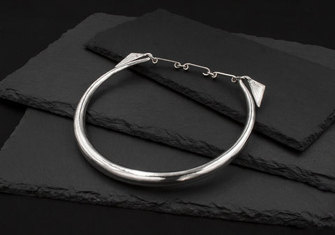Thick silver choker necklace