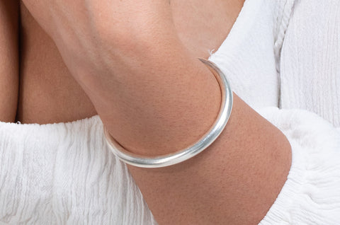 Minimalist round silver cuff bracelet from Hill to Street