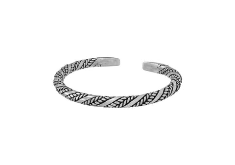 Pattern wire unisex silver bracelet from Hill to Street over a white background