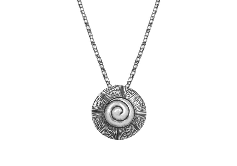 Round shell pendant silver necklace