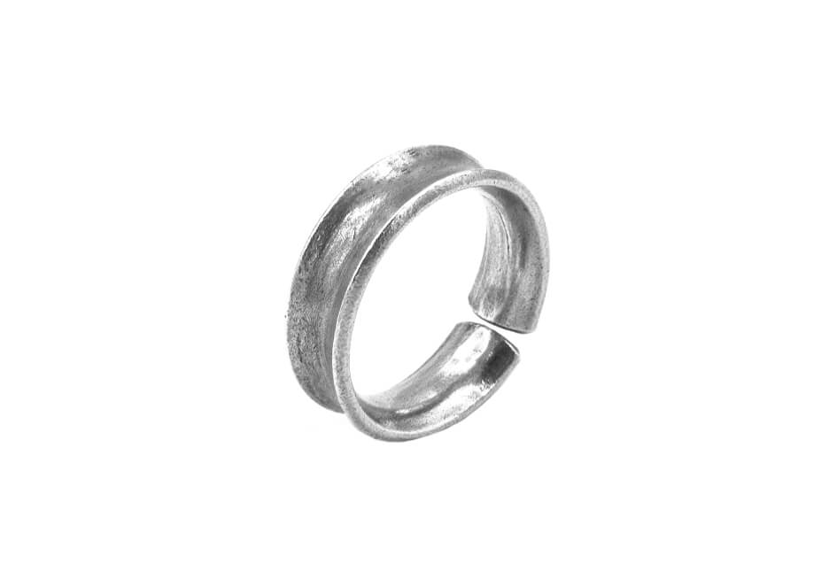Simple curved silver ring from Hill to Street over a white background
